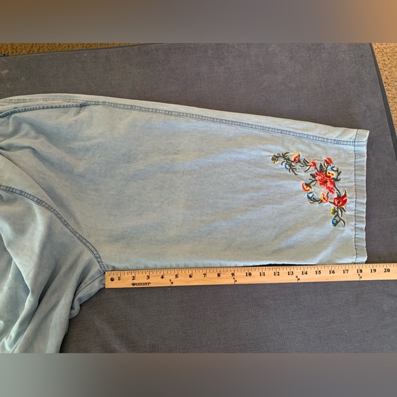 CW Classics Womens Blue Floral Embroidered Wide Leg Cropped Cottagecore Pants L - Picture 8 of 8